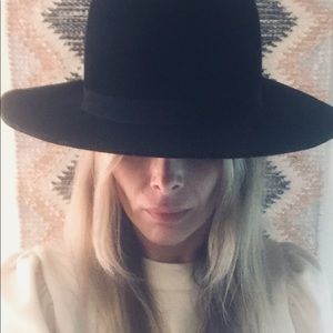 Brixton Magdalena Top Hat in Black